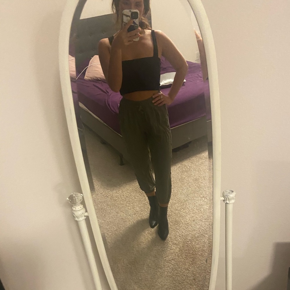 Army green vestique joggers!